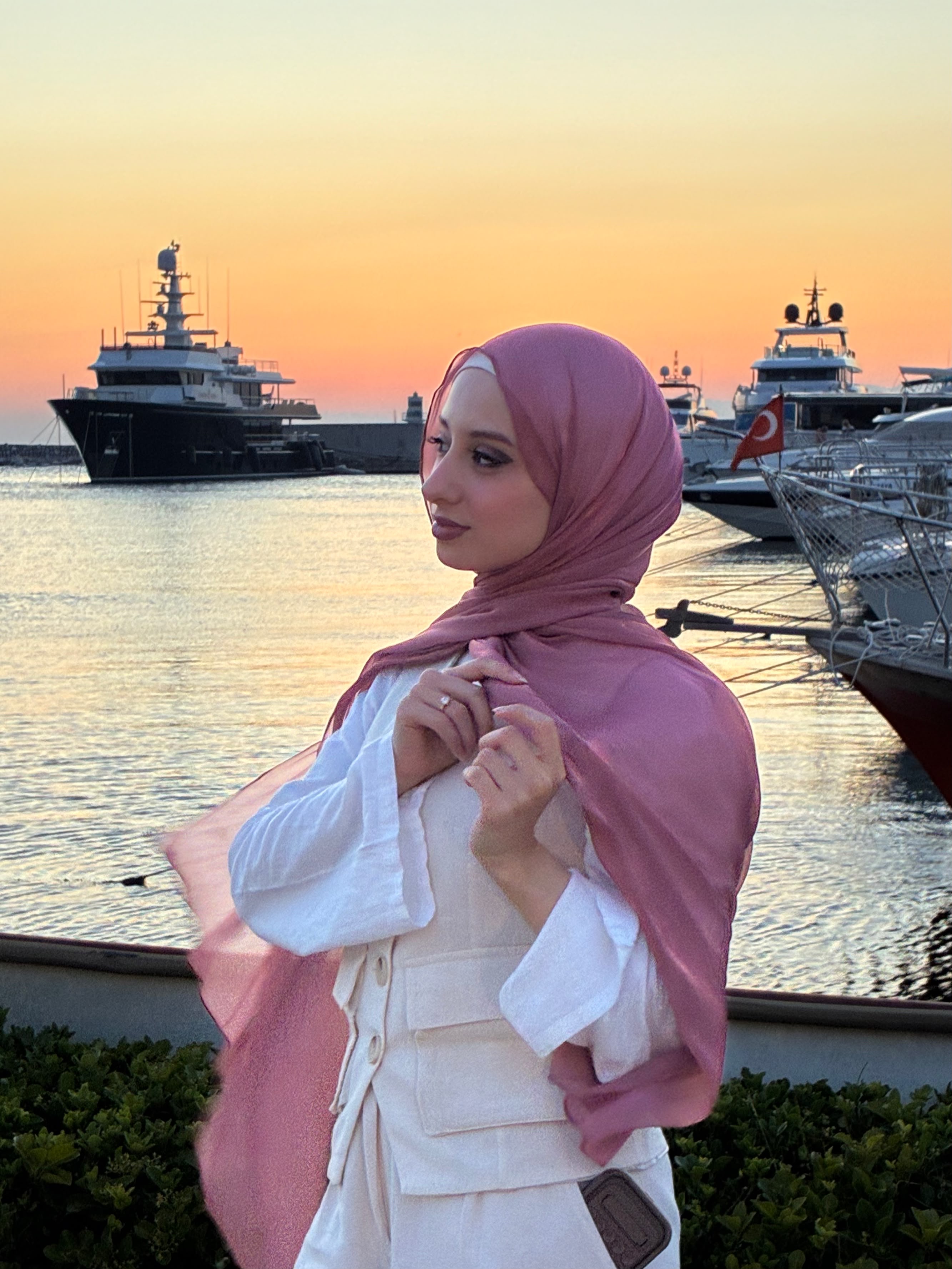 خيال - pink